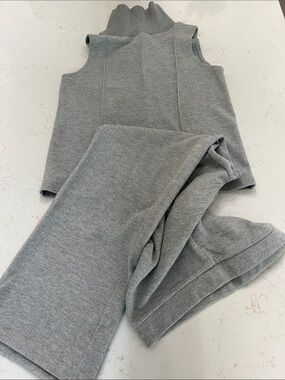 Sleeveless Turtleneck Knit Top and Wide-Leg Knit Pants - Heather Gray